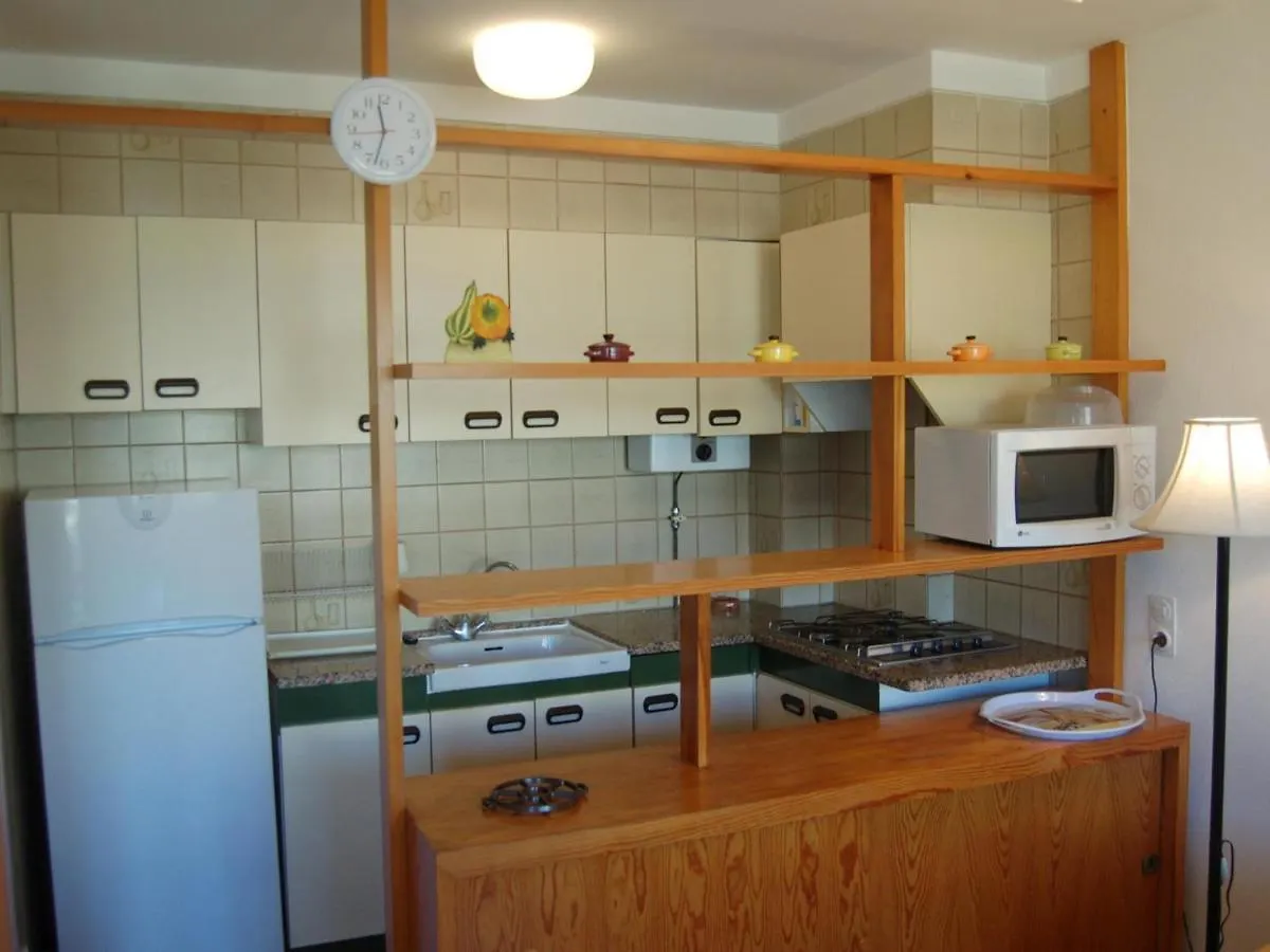 Luminoso Apartamento Con Vistas Al Mar A 50M De La Playa De Grifeu, Llanca - Es-228-25 Apartment