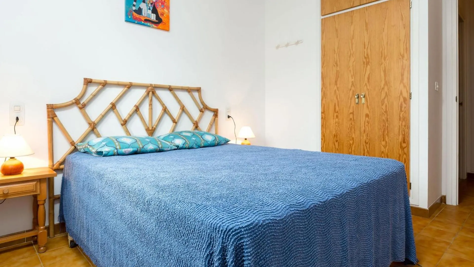 Apartment Luminoso Apartamento Con Vistas Al Mar A 50M De La Playa De Grifeu, Llanca - Es-228-25 Spain