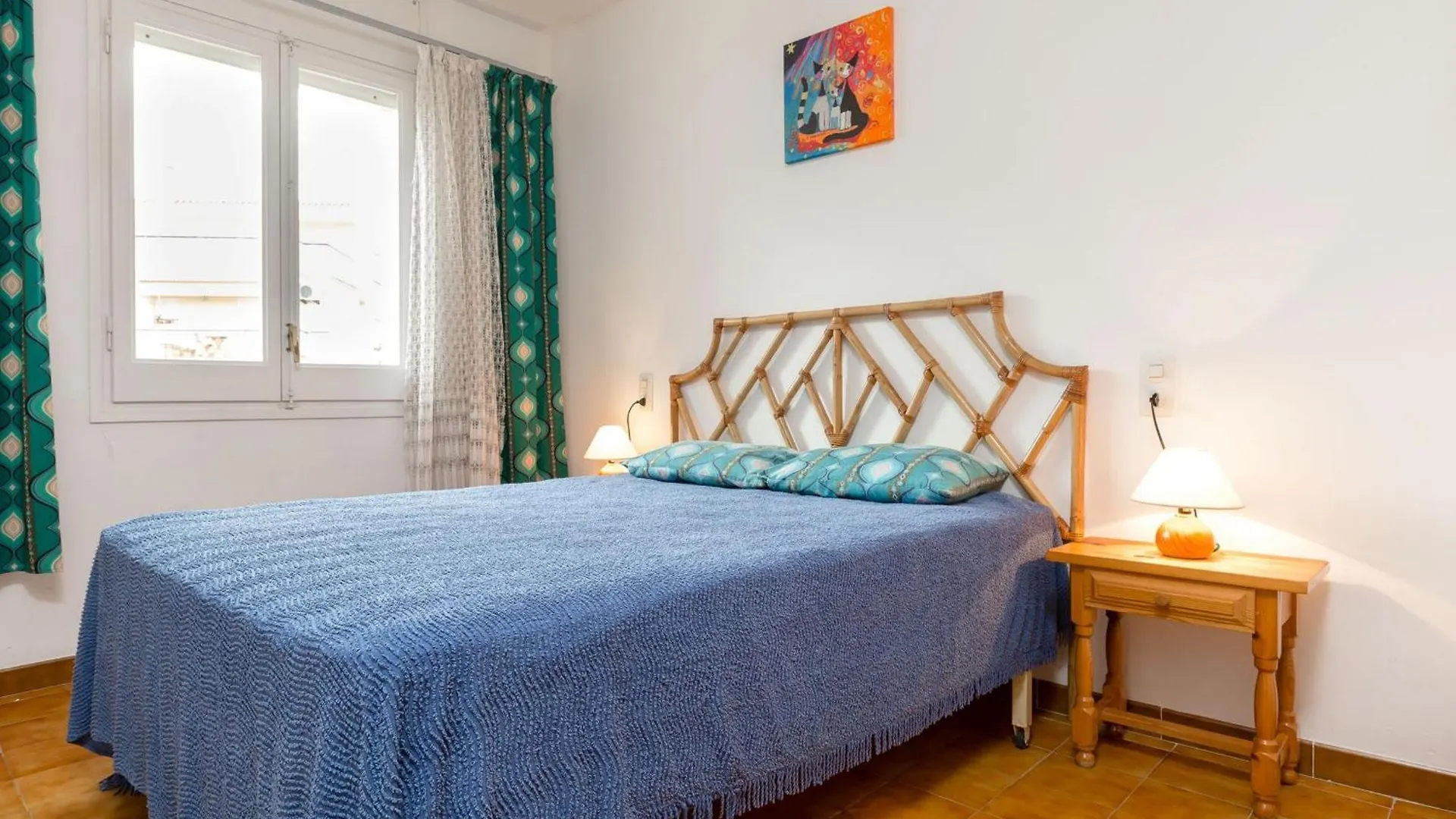 Luminoso Apartamento Con Vistas Al Mar A 50M De La Playa De Grifeu, Llanca - Es-228-25